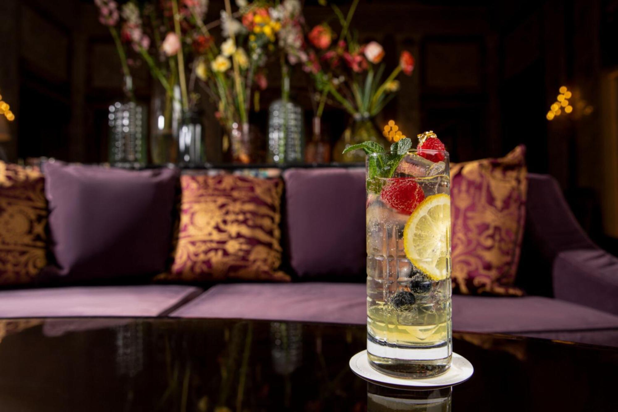 Hotel Imperial, A Luxury Collection Hotel, Vienna Esterno foto A Hugo cocktail